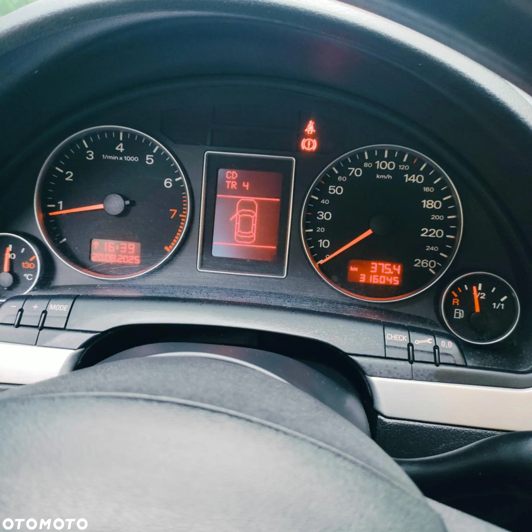 Audi A4 Avant - 4