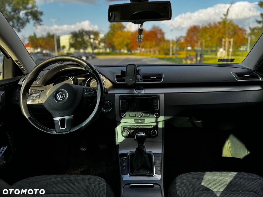 Volkswagen Passat 2.0 TDI DPF Comfortline - 6