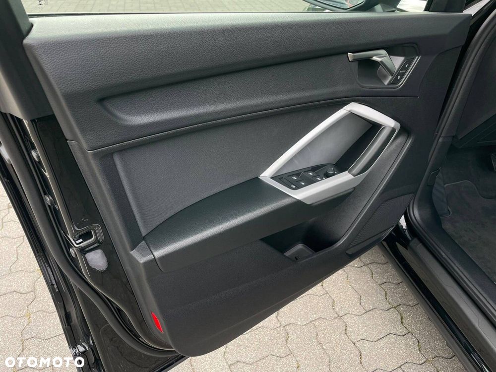 Audi Q3 - 17