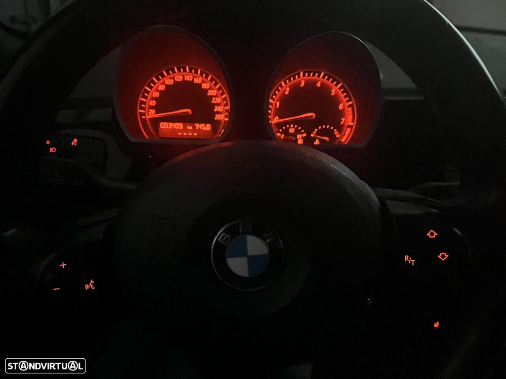 BMW Z4 2.0i - 13