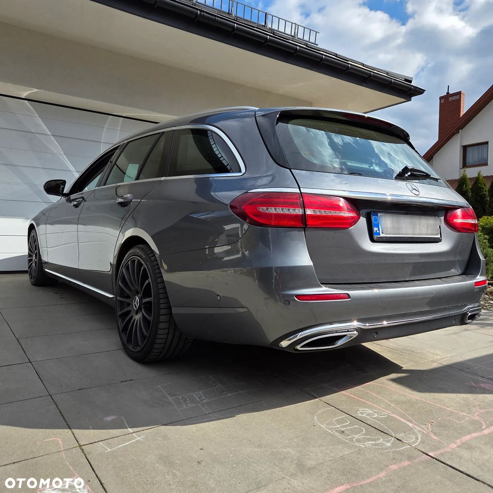 Mercedes-Benz Klasa E 220 d 9G-TRONIC Avantgarde - 4