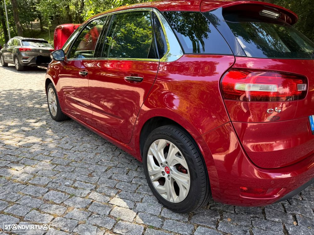 Citroën C4 Picasso 1.6 e-HDi Collection ETG6 J17 - 12