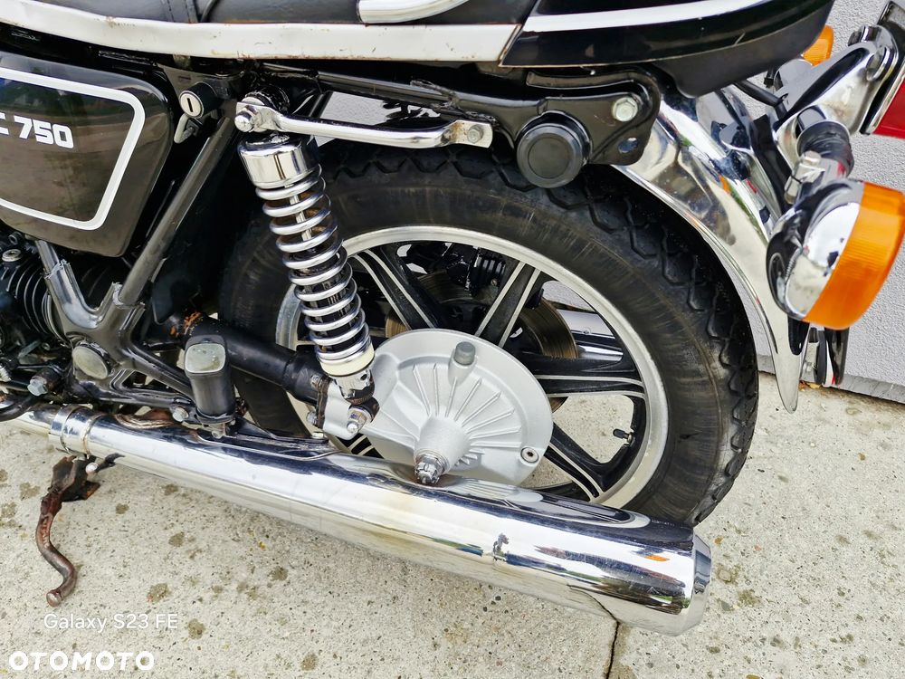 Yamaha XS - 18
