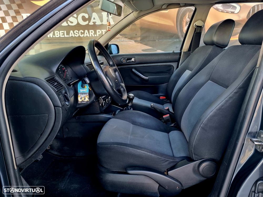 VW Golf 1.9 TDi 25 Anos - 3