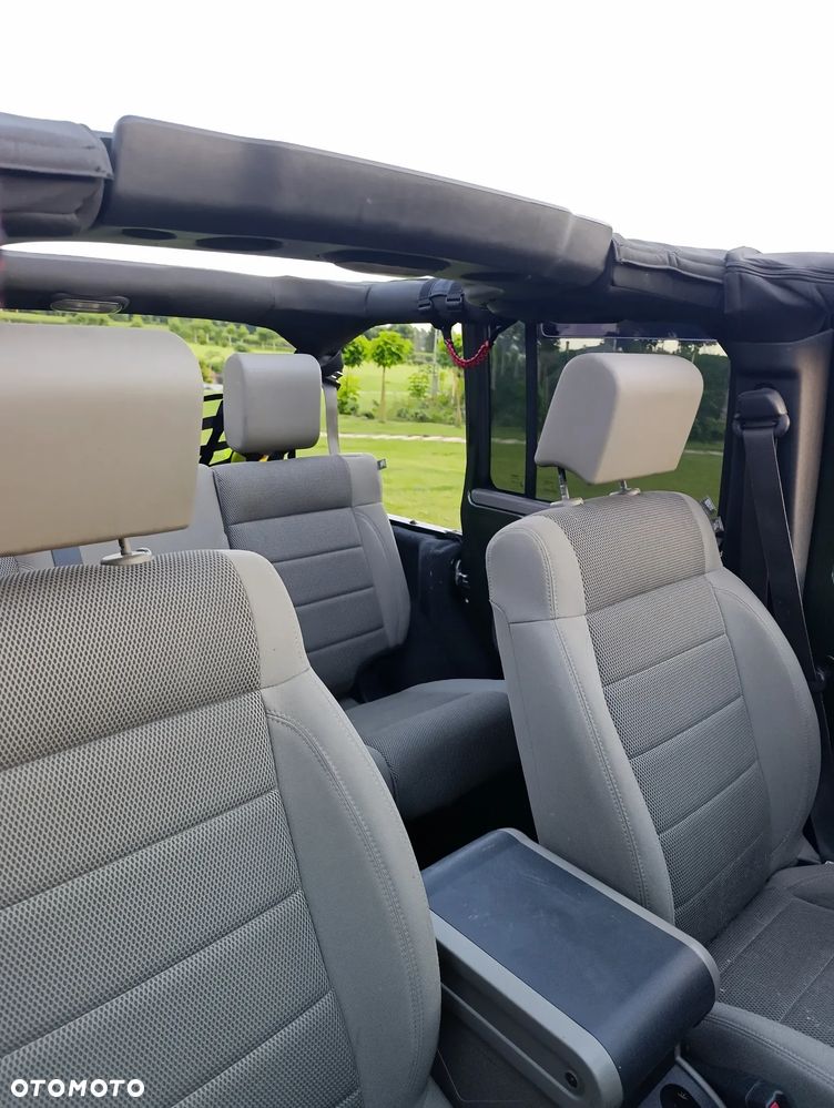 Jeep Wrangler - 27