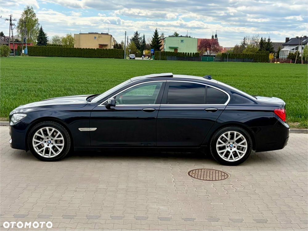 BMW Seria 7 740d xDrive - 2