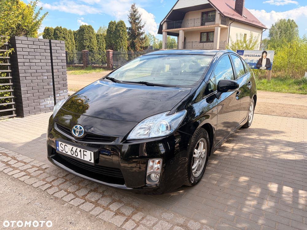 Toyota Prius 1.8 HSD Prestige - 3