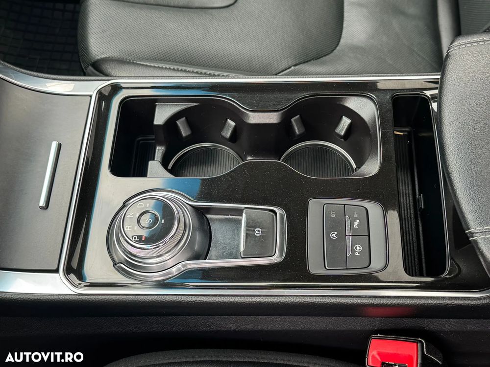 Ford Edge 2.0 Panther A8 AWD ST Line - 19