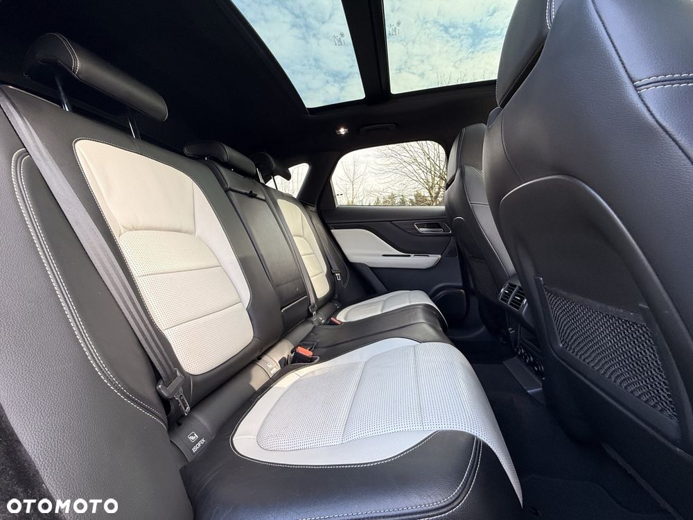 Jaguar F-Pace 3.0 TDV6 AWD R-Sport - 12
