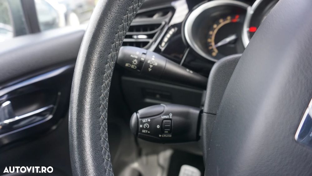 Citroën DS3 VTi 120 SoChic - 16