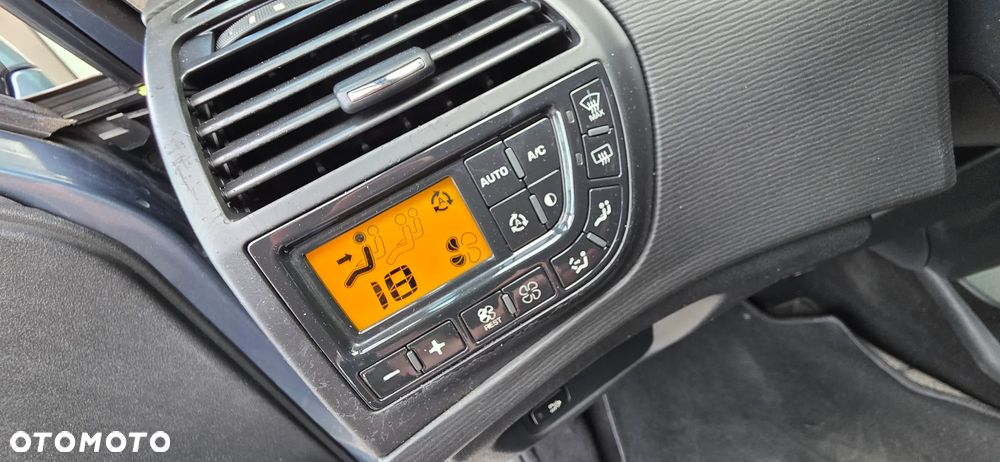 Citroën C4 Picasso 2.0 HDi FAP Exclusive - 33