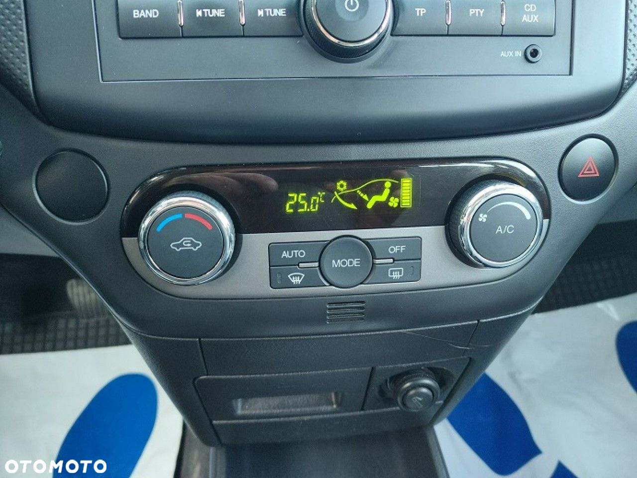 Chevrolet Aveo - 21