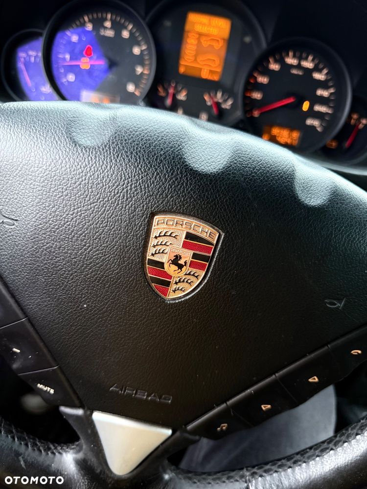 Porsche Cayenne - 13