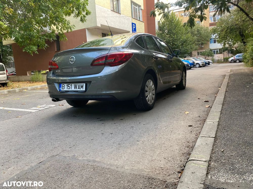Opel Astra 1.4 ECOTEC Turbo Essentia - 8