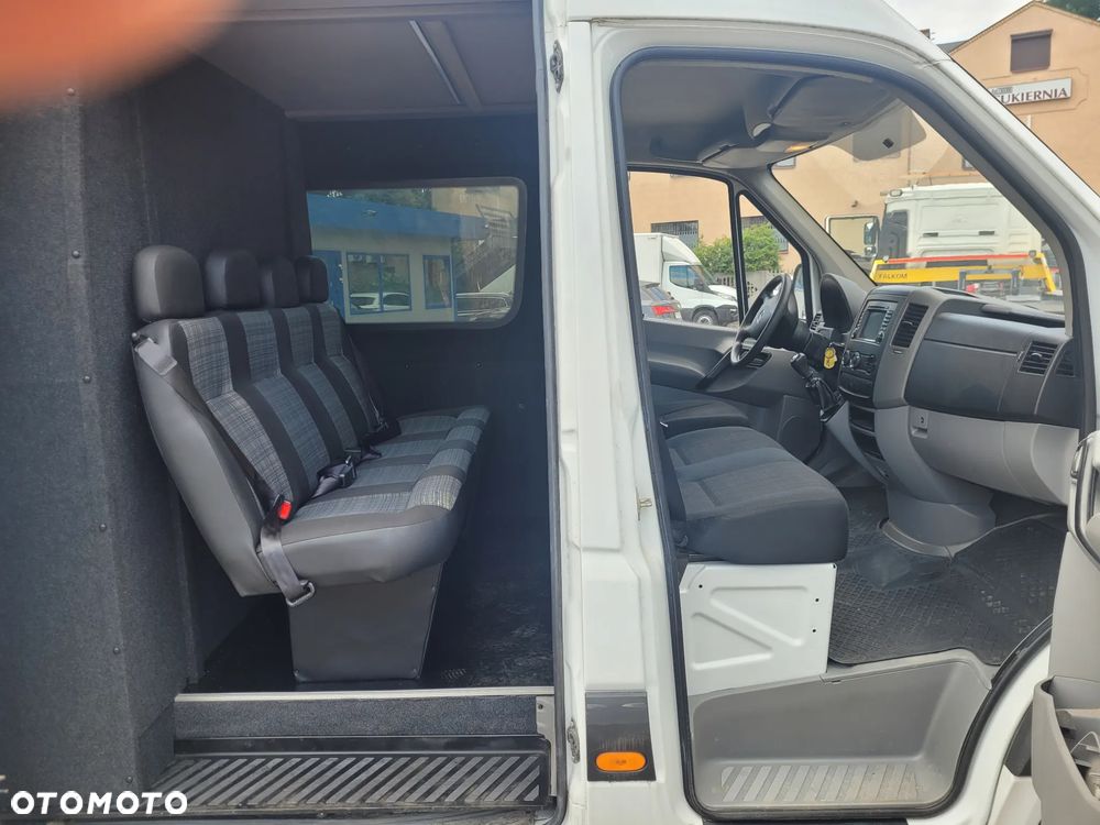 Mercedes-Benz Sprinter - 19