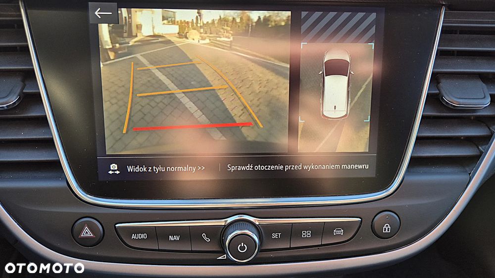 Opel Crossland X 1.2 T Design Line S&S - 20