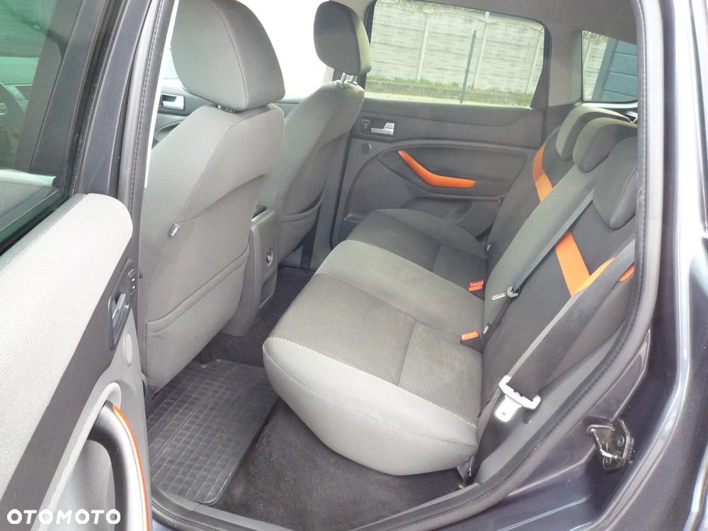 Ford Kuga 2.5 Trend - 13