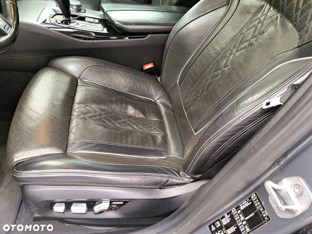 BMW Seria 5 540d xDrive - 11