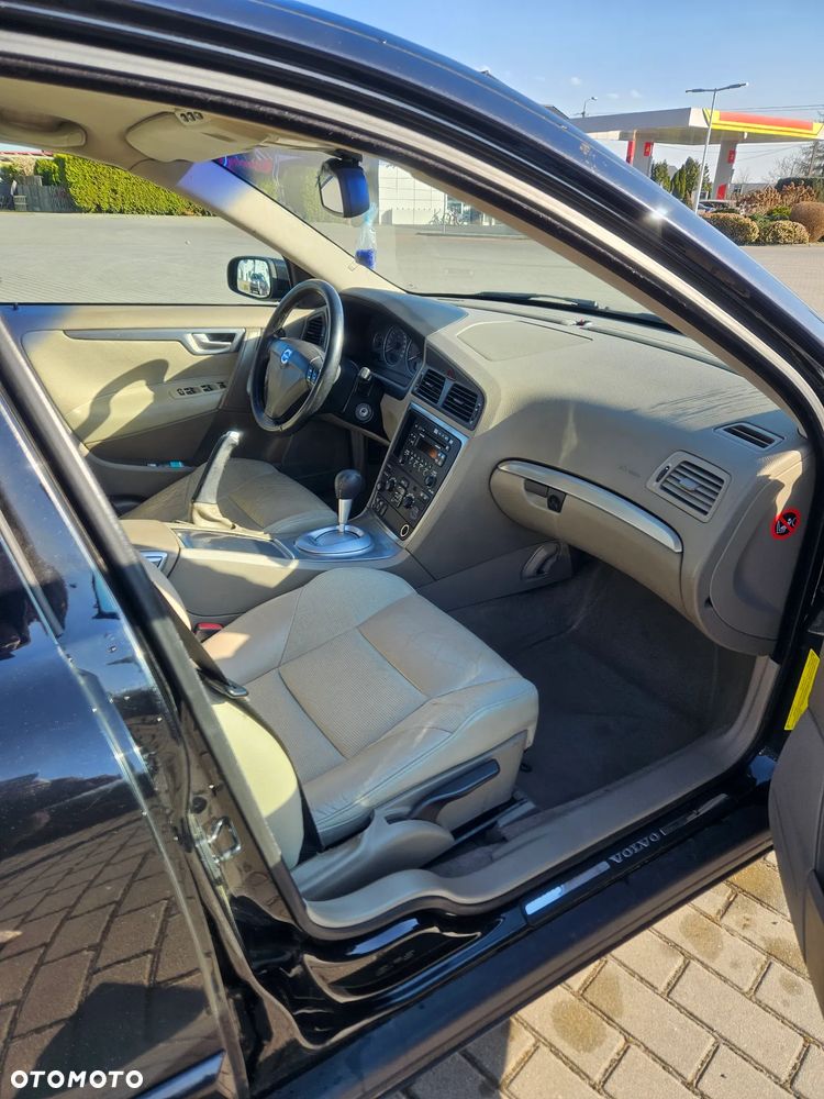 Volvo S60 2.4D5 Momentum - 7