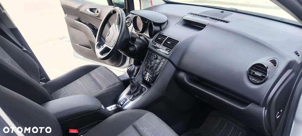 Opel Meriva - 10