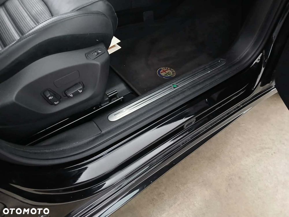 Alfa Romeo Giulietta 1.4 TB 16V Multiair Collezione - 16