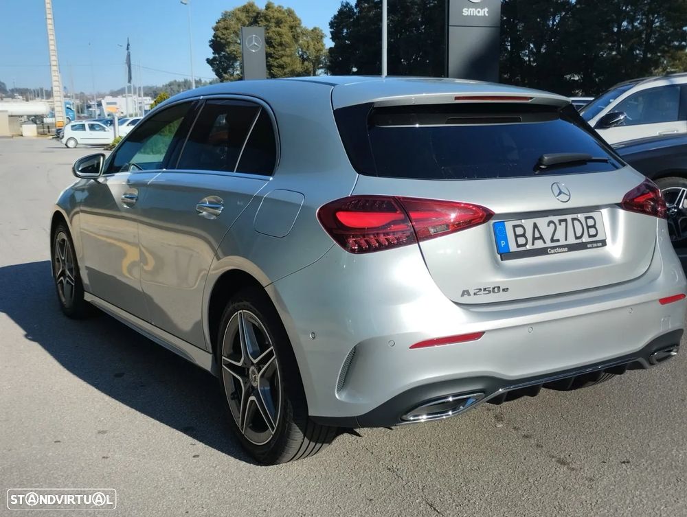 Mercedes-Benz A 250 e AMG Line - 10