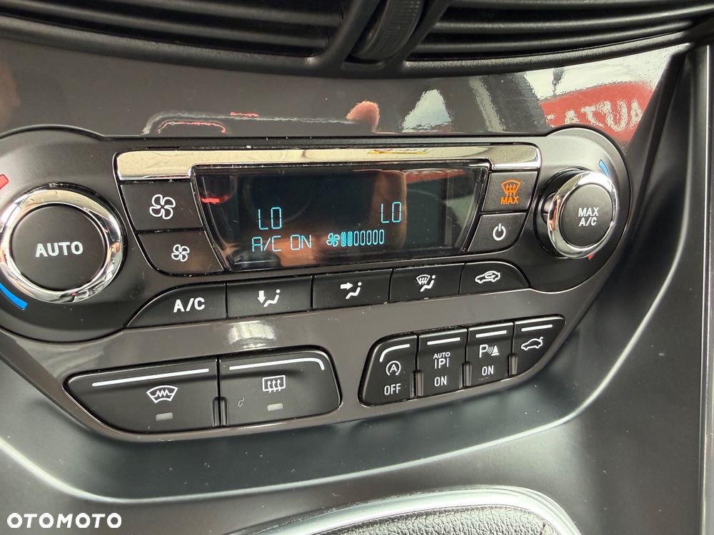 Ford Kuga - 13