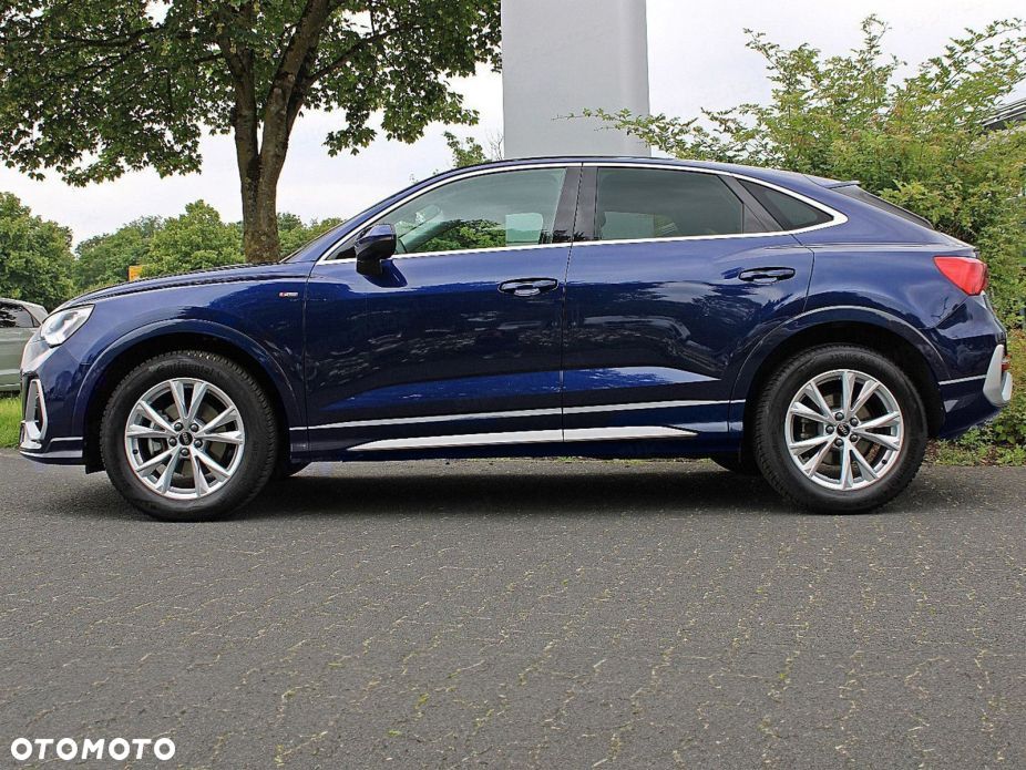 Audi Q3 Sportback - 2