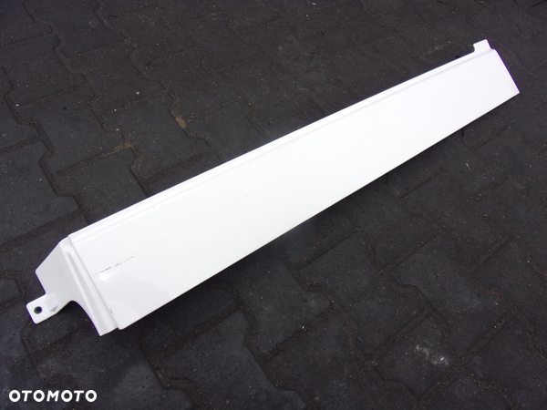 Listwa bok maskownica Volkswagen Transporter T5 T6 2021r.