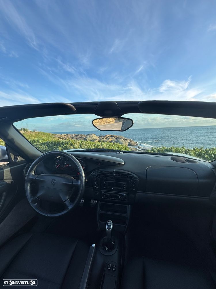 Porsche Boxster 2.7 - 12