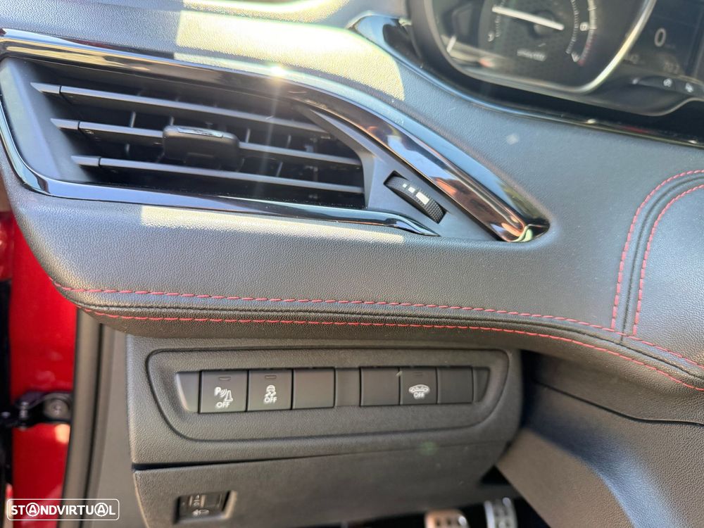 Peugeot 208 1.6 THP GTi - 18