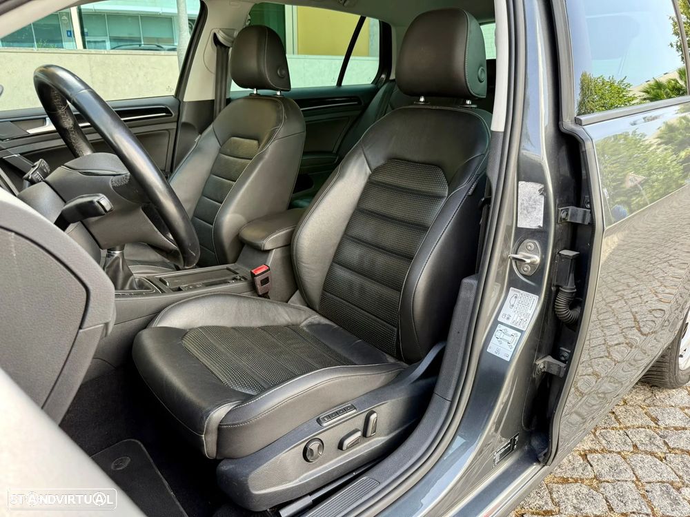 VW Golf 1.6 TDI Highline - 16