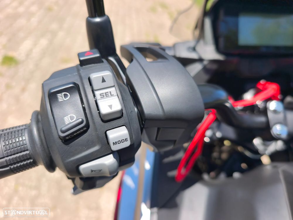 Honda NC750X DCT - 7
