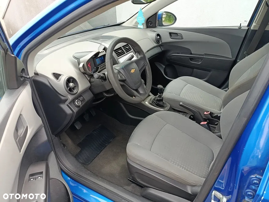Chevrolet Aveo 1.2 LS - 12
