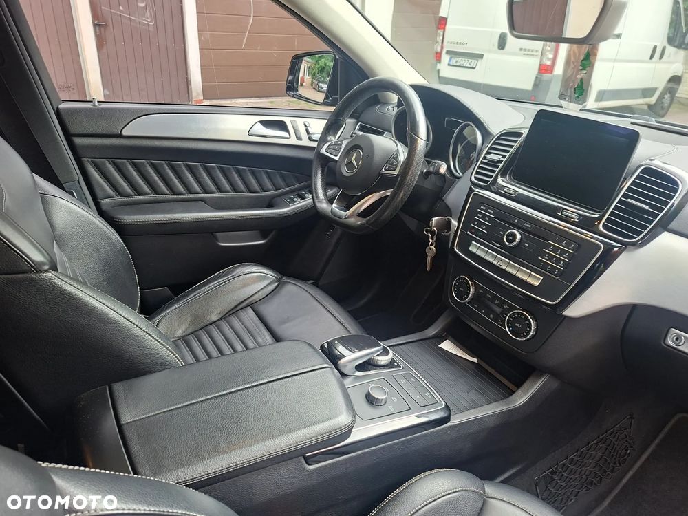 Mercedes-Benz GLE 350 d 4Matic 9G-TRONIC AMG Line - 10