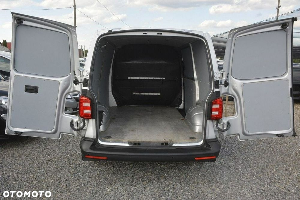 Volkswagen Transporter - 29