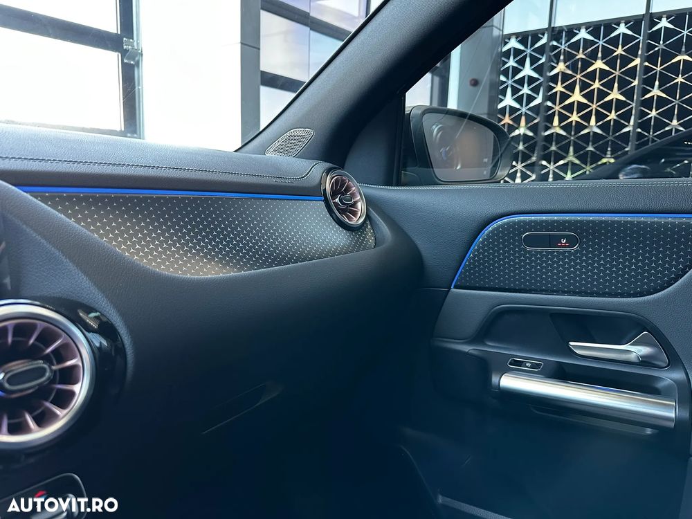 Mercedes-Benz EQA - 21