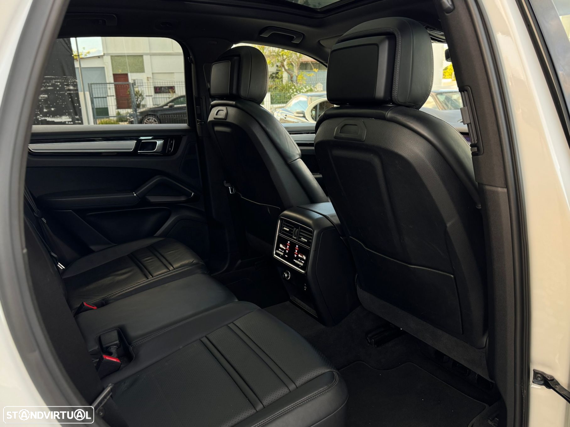 Porsche Cayenne E-Hybrid - 17