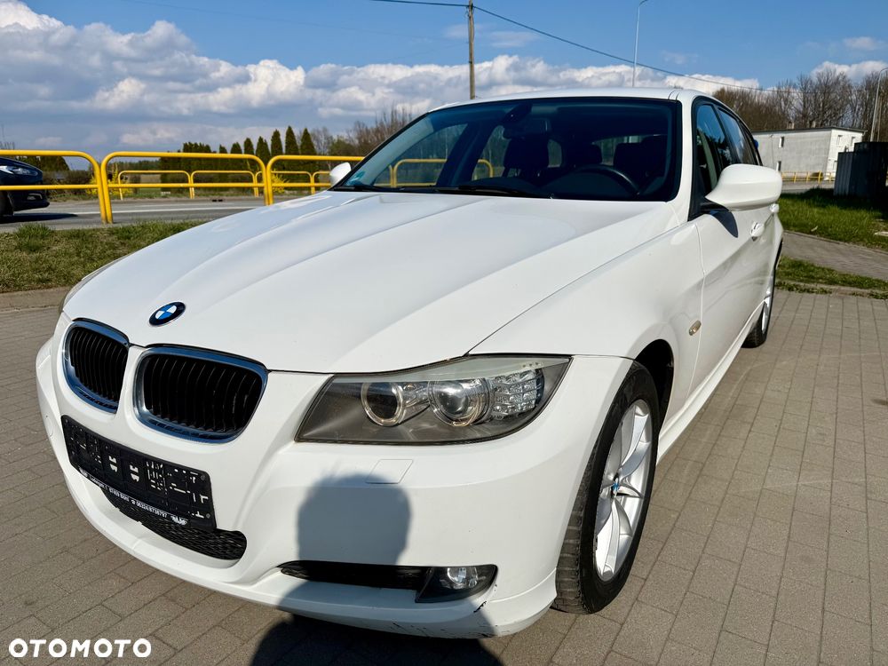BMW Seria 3 320d xDrive DPF - 6