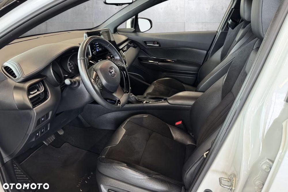 Toyota C-HR Lounge - 8