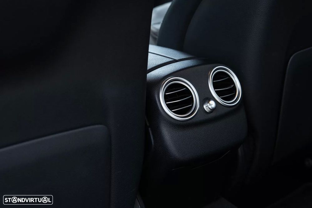 Mercedes-Benz C 300 de AMG Line - 20