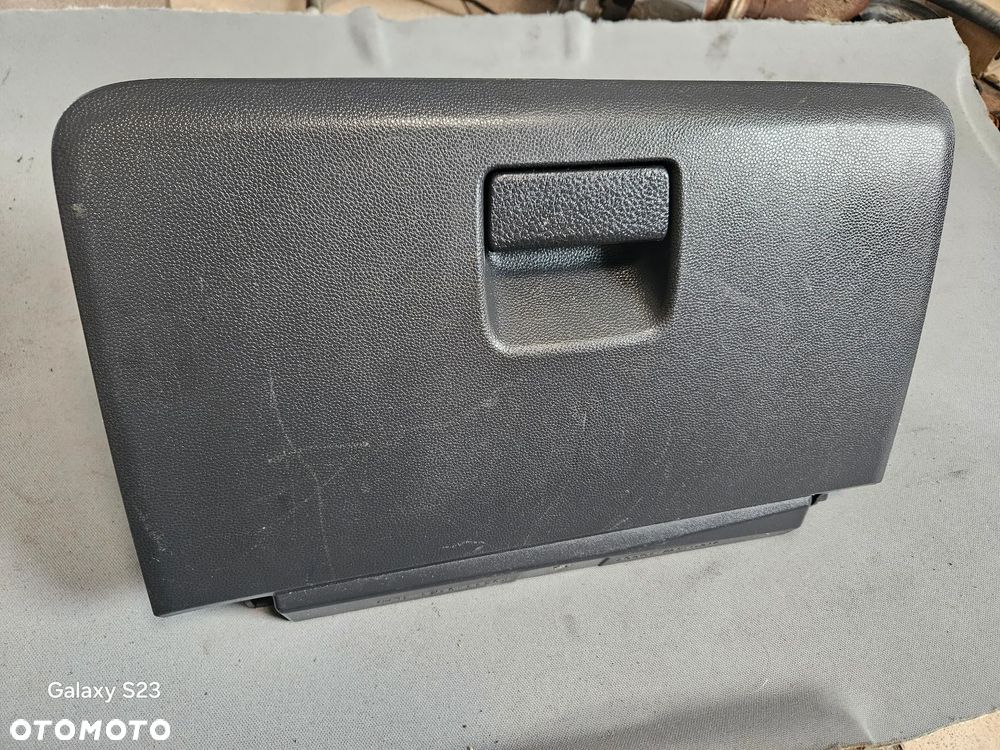 Schowek pasażera Suzuki Splash Opel Agila B 2011r Europa - 2