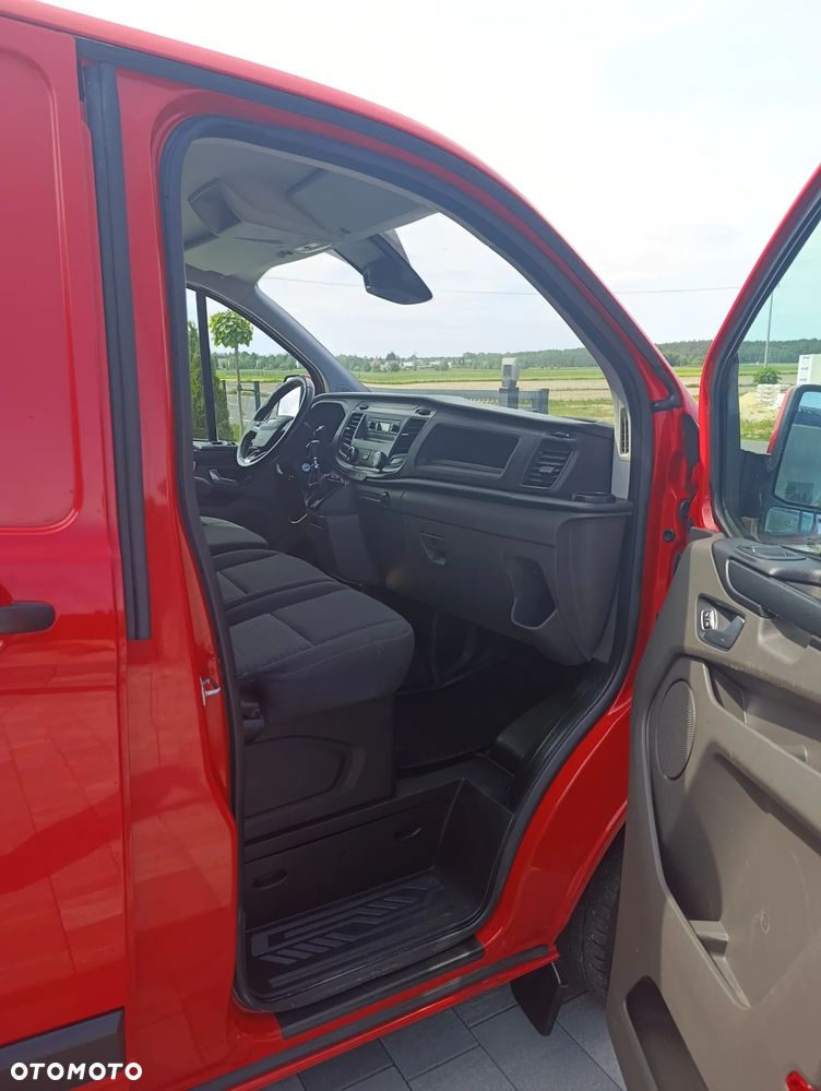 Ford Transit Coustom - 14