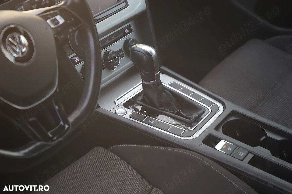 Volkswagen Passat - 5