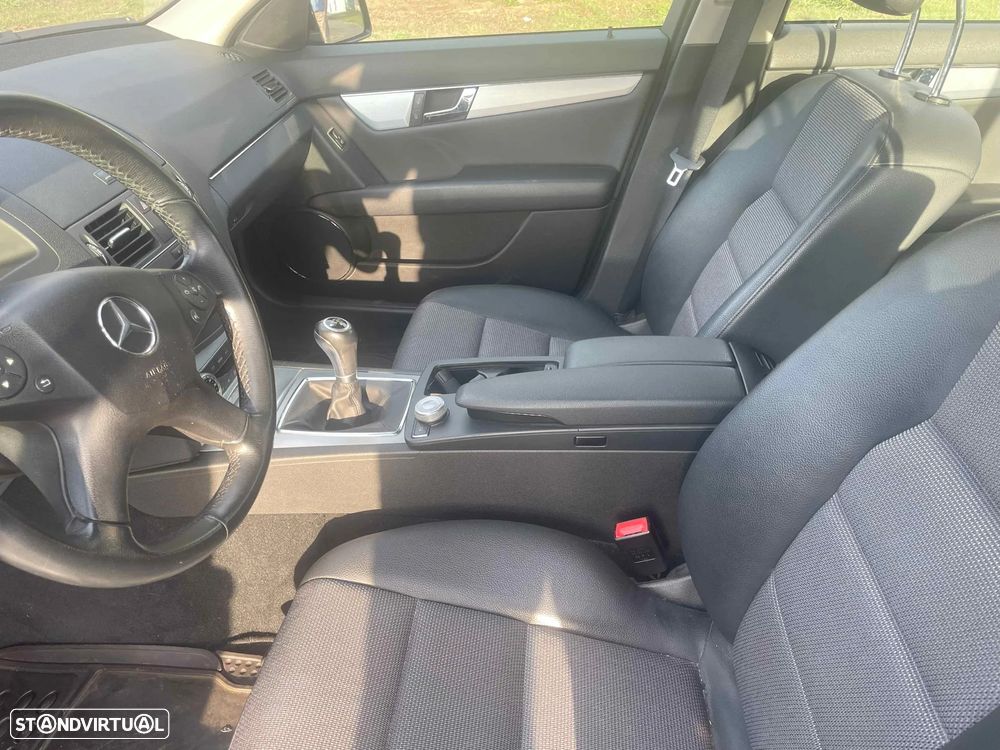 Mercedes-Benz C 220 Station CDI Avantgarde Edition - 25