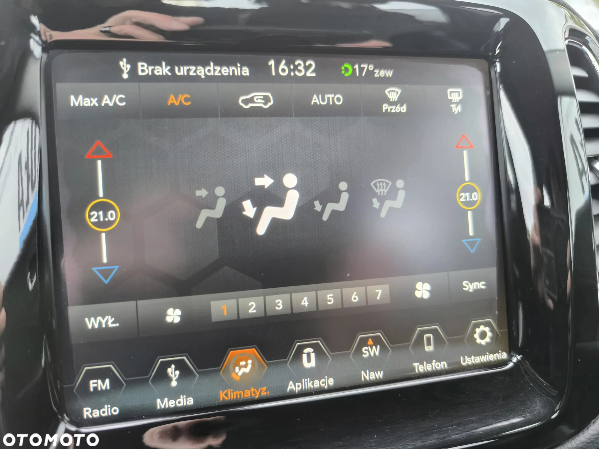 Jeep Compass 1.4 TMair Night Eagle FWD S&S - 23