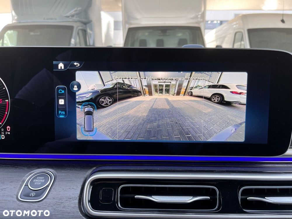 Mercedes-Benz Klasa V - 22