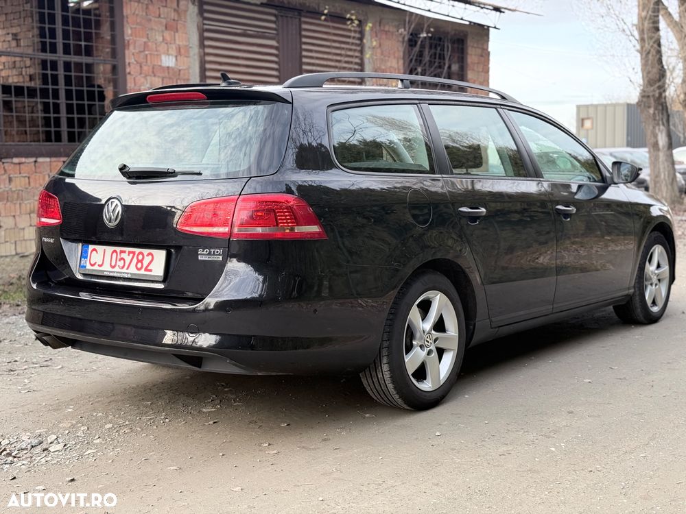 Volkswagen Passat Variant 2.0 TDI BlueMotion Technology Trendline - 4