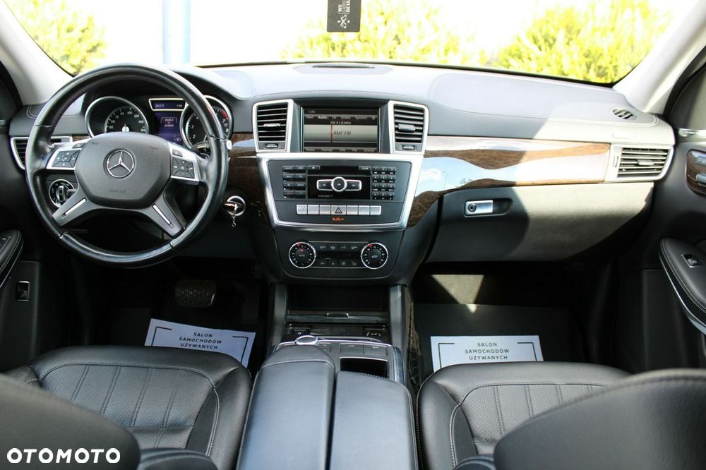 Mercedes-Benz GL - 14