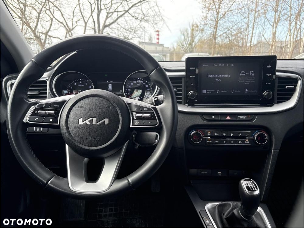 Kia Ceed 1.5 T-GDI M - 9